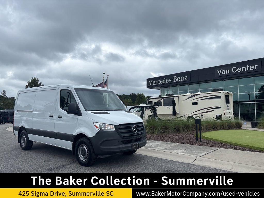 Used 2023 Mercedes-Benz Sprinter 144 Cargo image 1