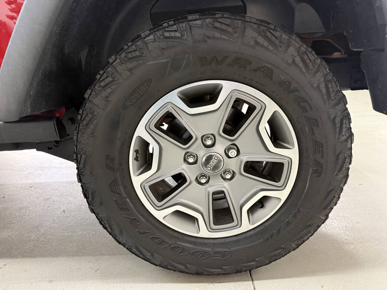 Used 2014 Jeep Wrangler Rubicon w/ Power Convenience Group AWD/4WD image 23