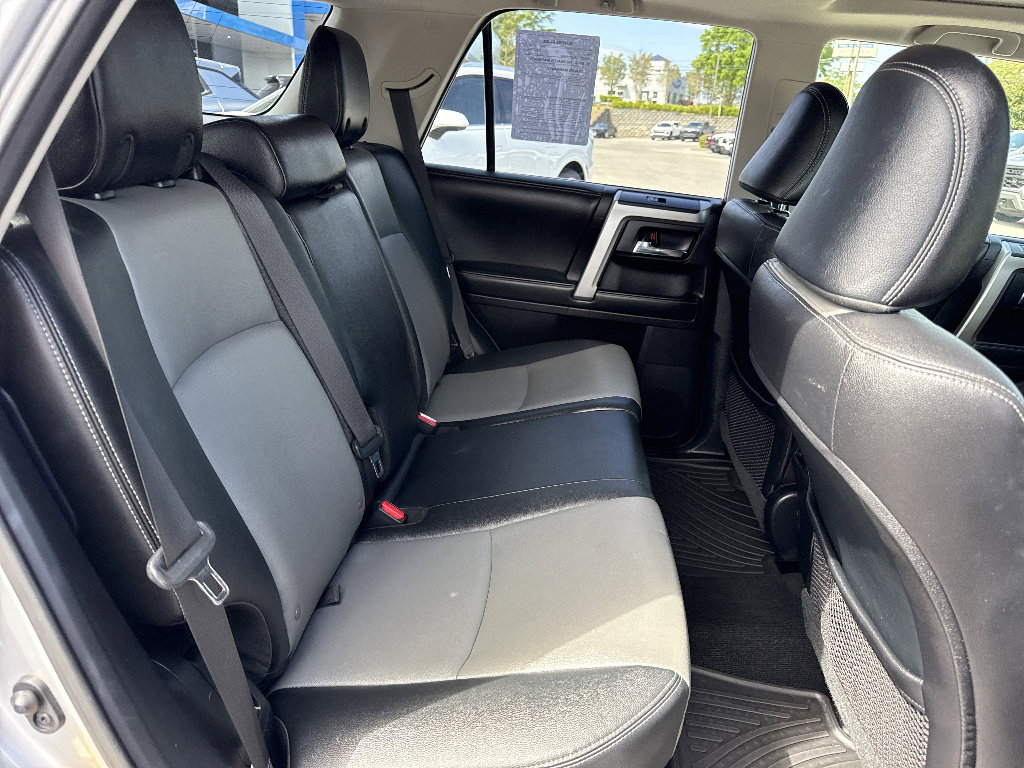 Used 2015 Toyota 4Runner SR5 Premium RWD image 56