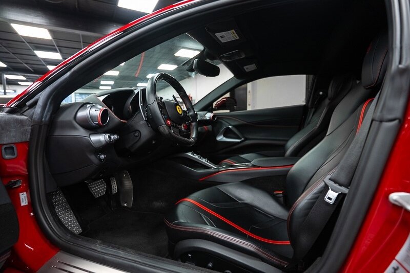 Used 2019 Ferrari 812 Superfast image 18