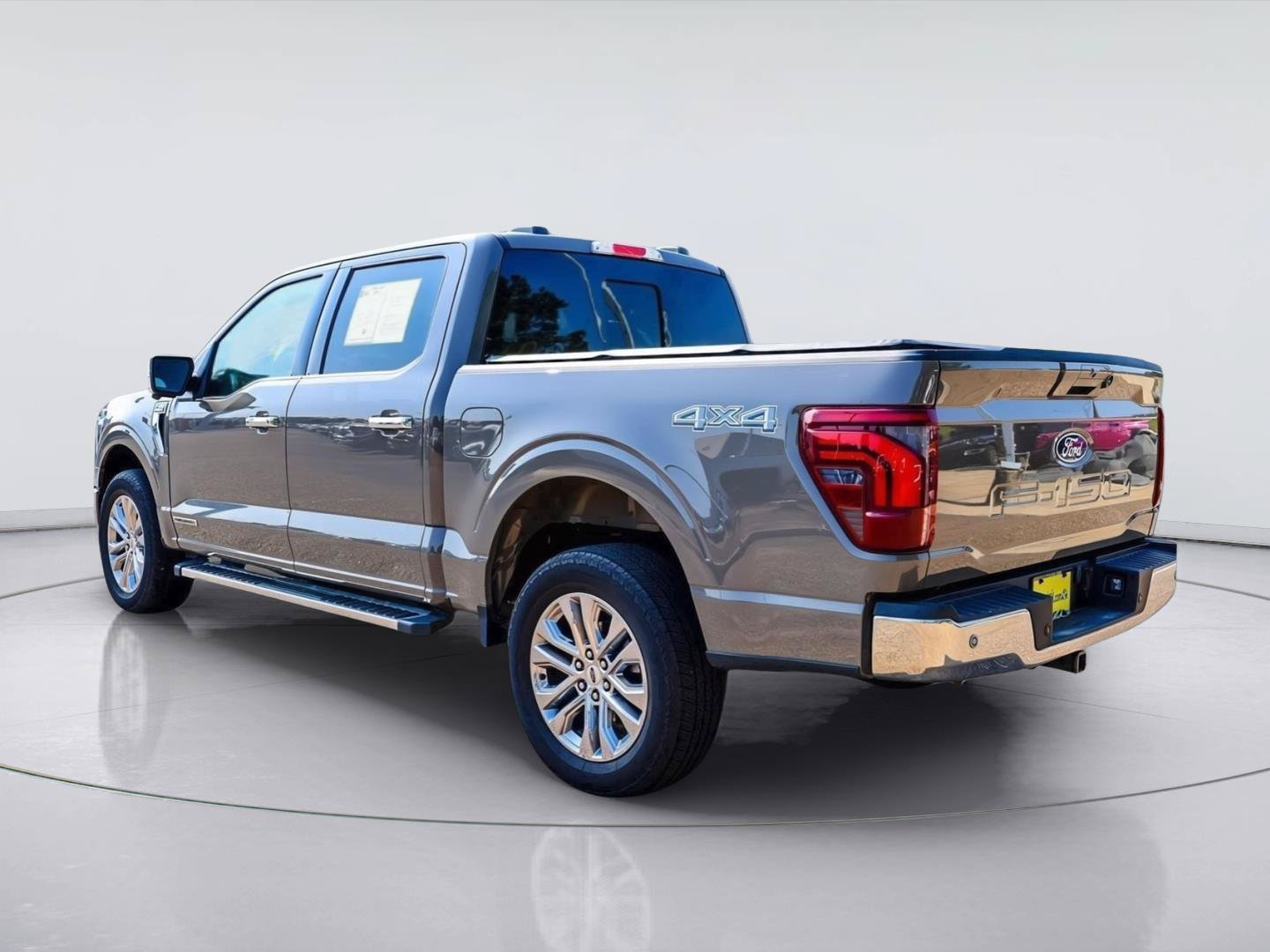 Used 2025 Ford F150 Lariat w/ Equipment Group 501A Mid AWD/4WD image 7