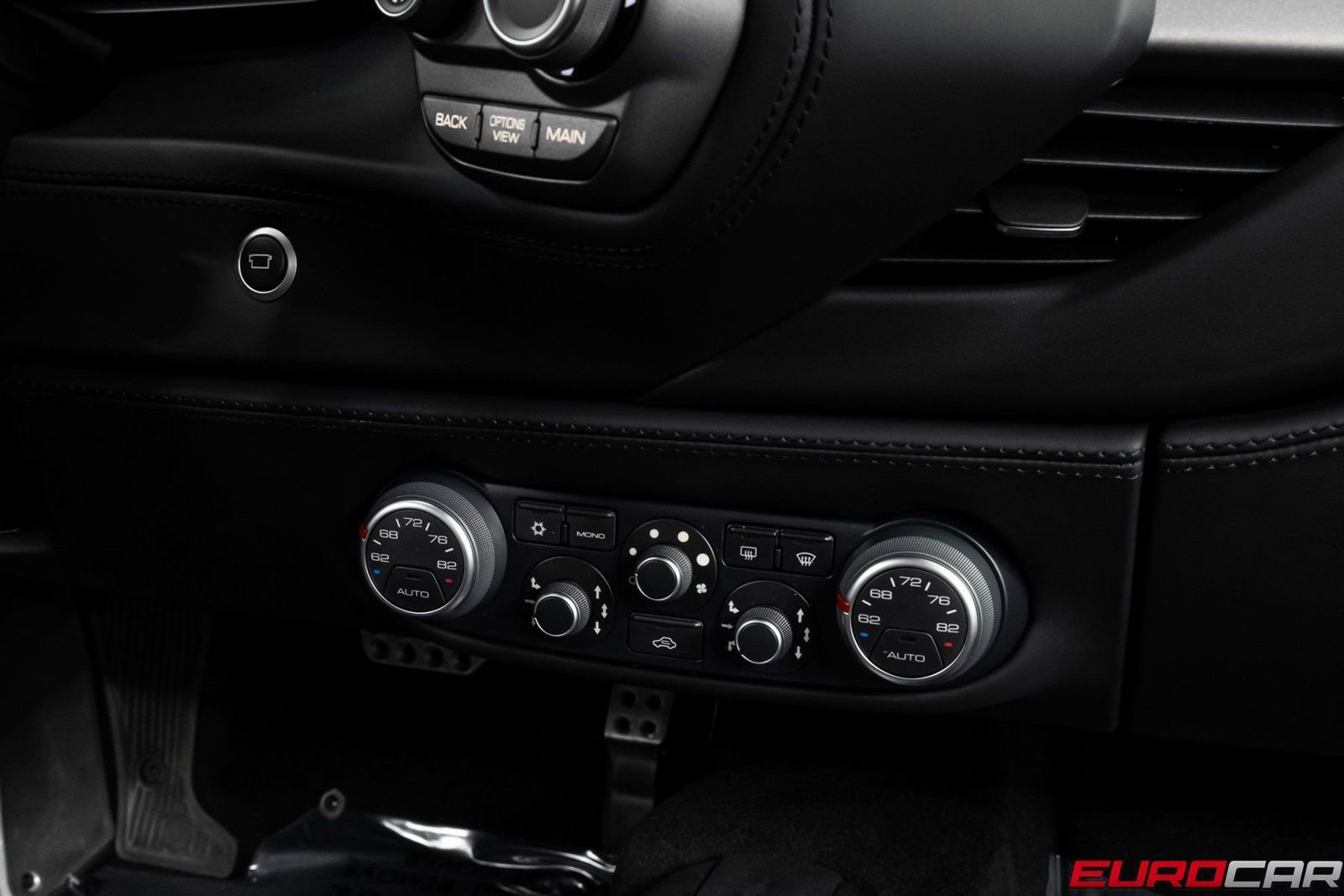 Used 2016 Ferrari 488 GTB image 31