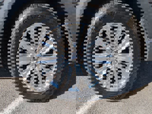 Used 2021 Ford Explorer Limited image 14