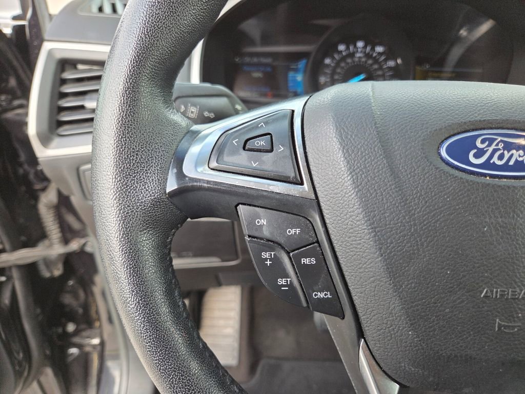 Used 2020 Ford Edge SEL FWD image 32
