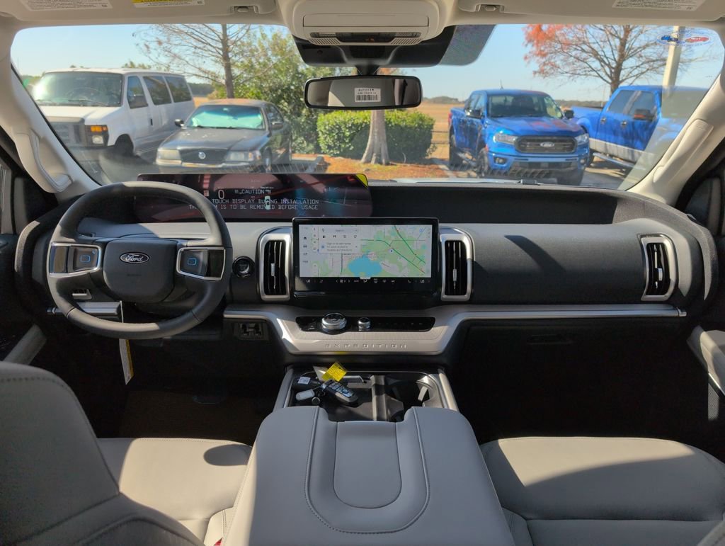 New 2026 Ford Expedition Active image 8