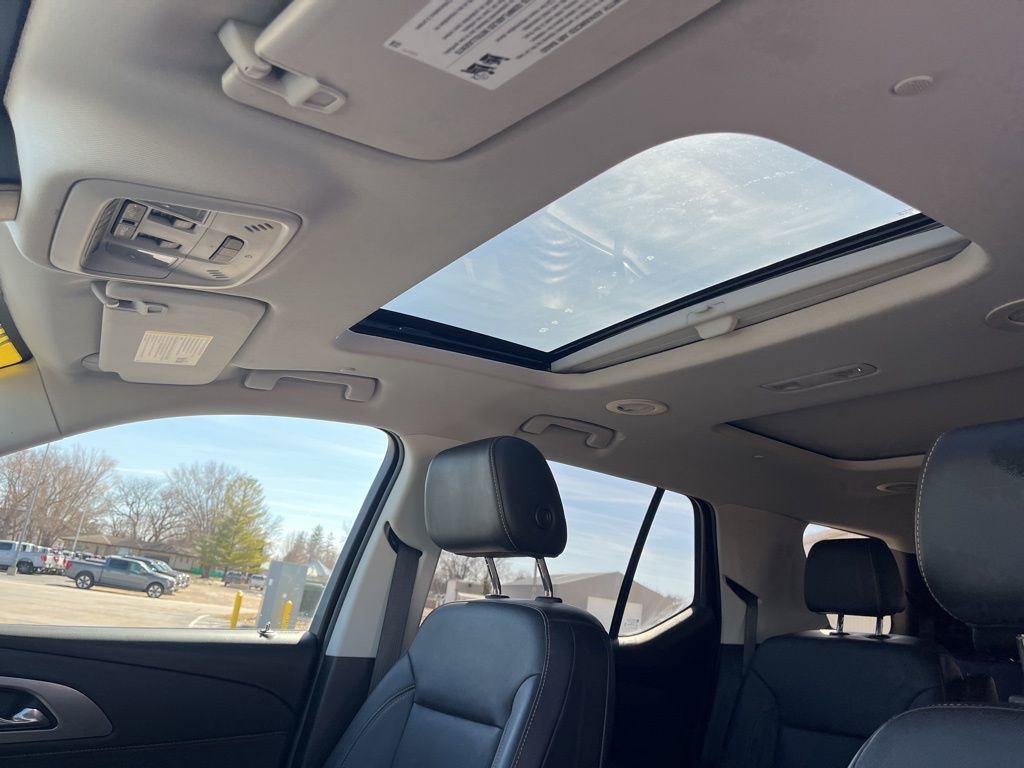 Used 2020 Chevrolet Traverse Premier image 13