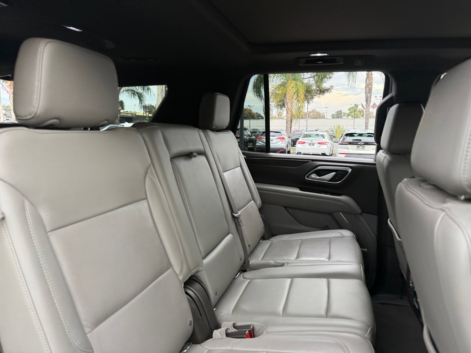 Used 2021 Chevrolet Tahoe LT w/ LT Signature Package image 20