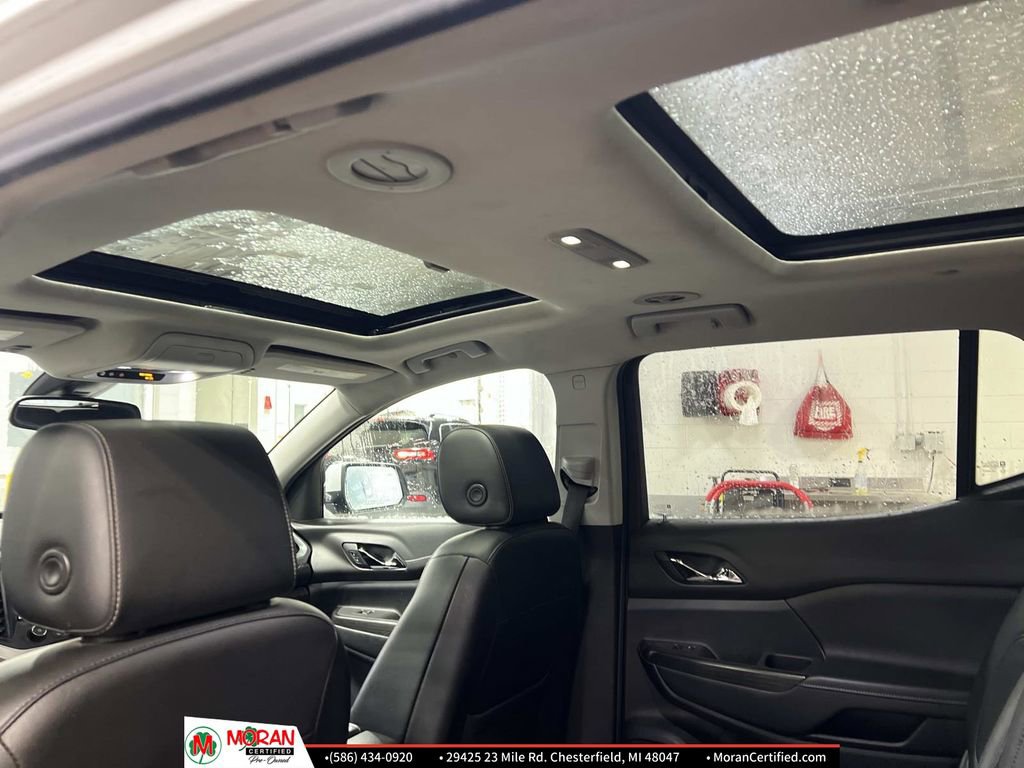 Used 2020 GMC Acadia SLT w/ Driver Alert Package II image 16