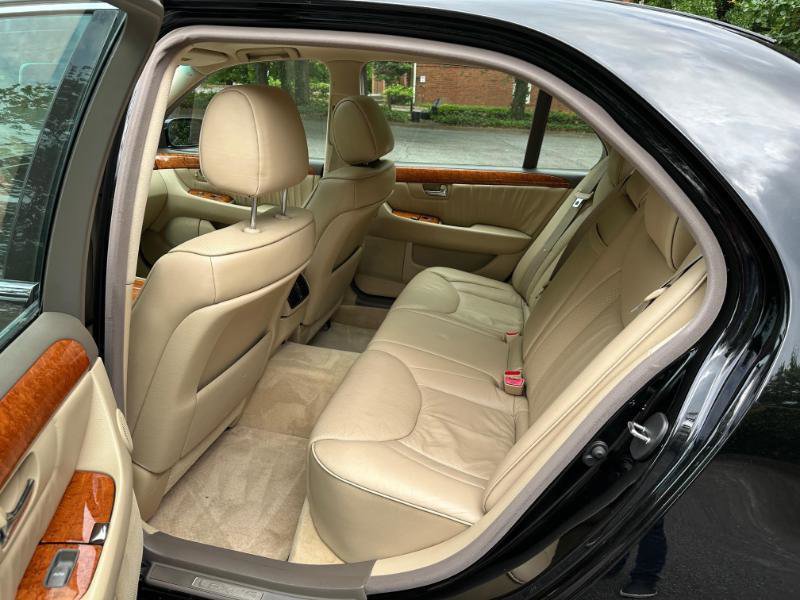 Used 2005 Lexus LS 430 RWD image 17