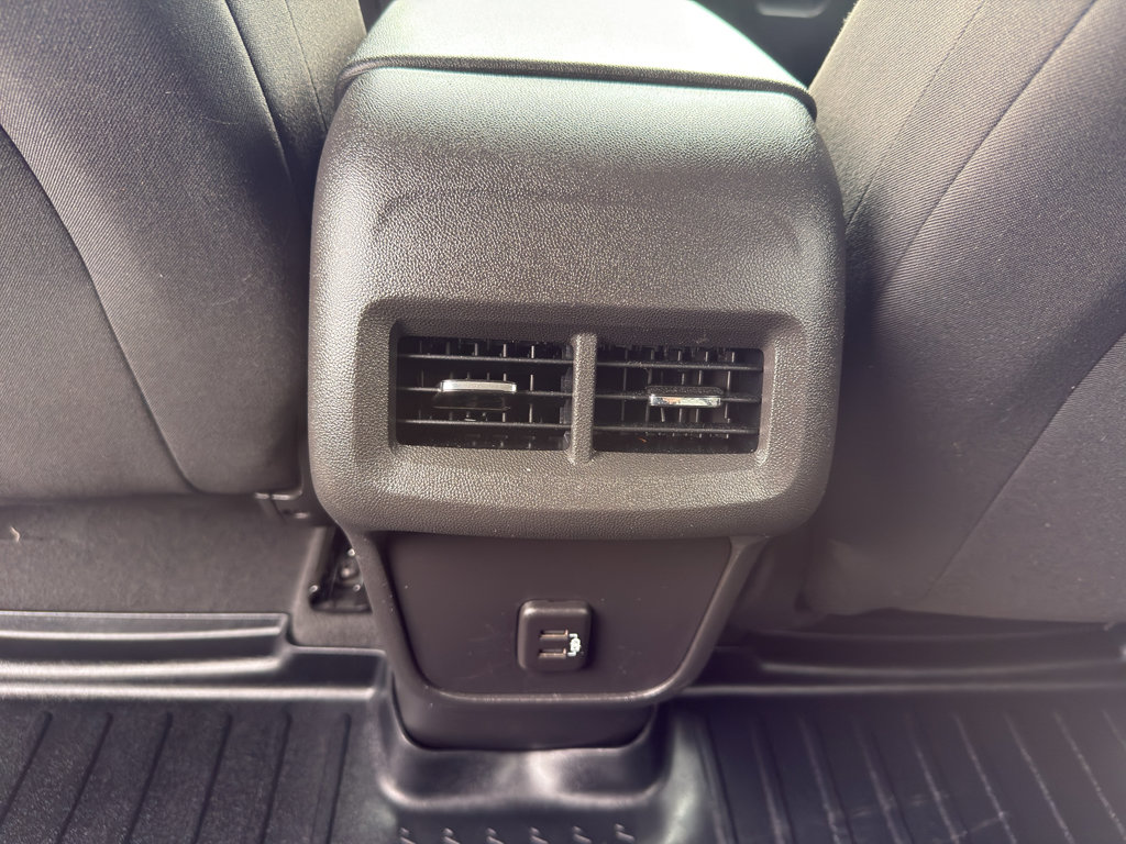 Used 2022 Chevrolet Equinox LT AWD/4WD image 31