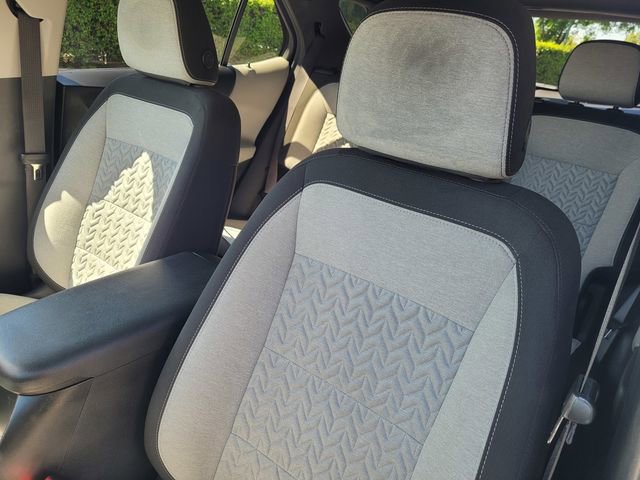 Used 2023 Chevrolet Equinox LS image 12