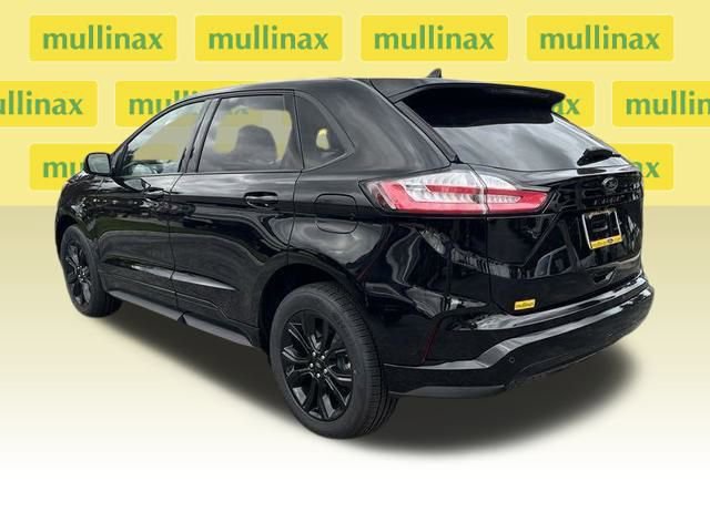 New 2024 Ford Edge SE w/ Black Appearance Package image 4