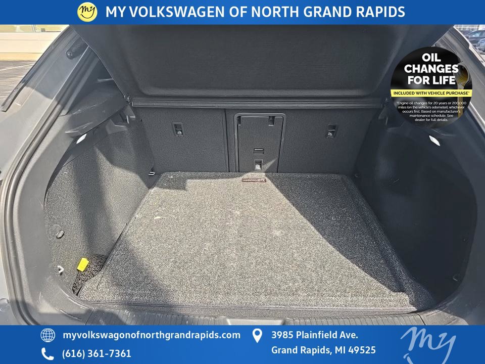Used 2023 Volkswagen ID.4 Pro S AWD/4WD image 7