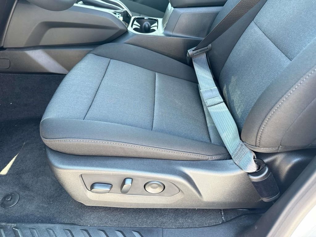 New 2026 Chevrolet Colorado W/T w/ WT Custom Package RWD image 17