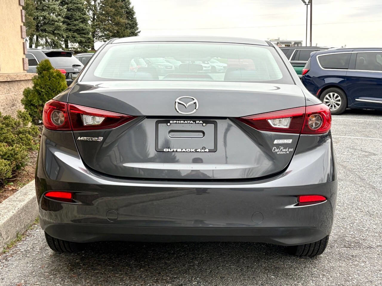 Used 2015 MAZDA MAZDA3 i SV image 28
