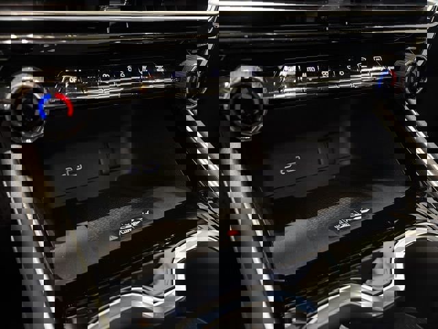 New 2026 Chevrolet Traverse Z71 w/ LPO, Floor Liner Package image 22