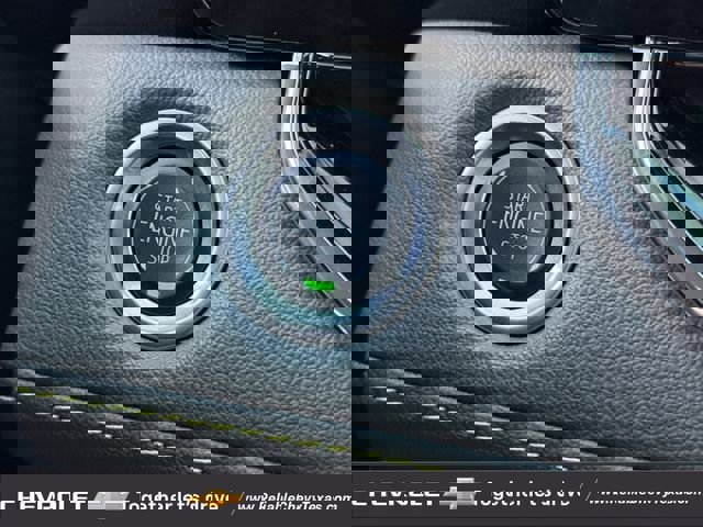 Used 2025 Chevrolet Colorado ZR2 w/ Technology Package AWD/4WD image 28