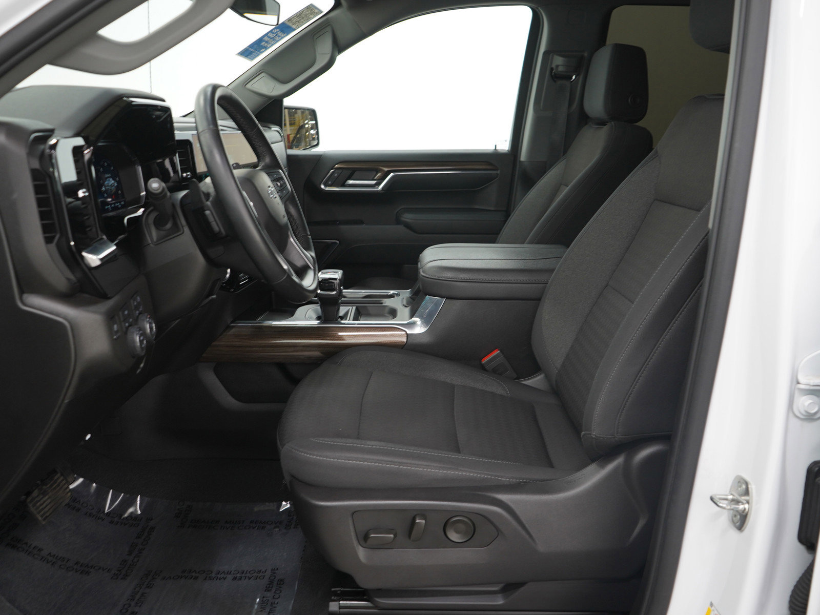 Used 2024 Chevrolet Silverado 1500 RST w/ Convenience Package II image 22