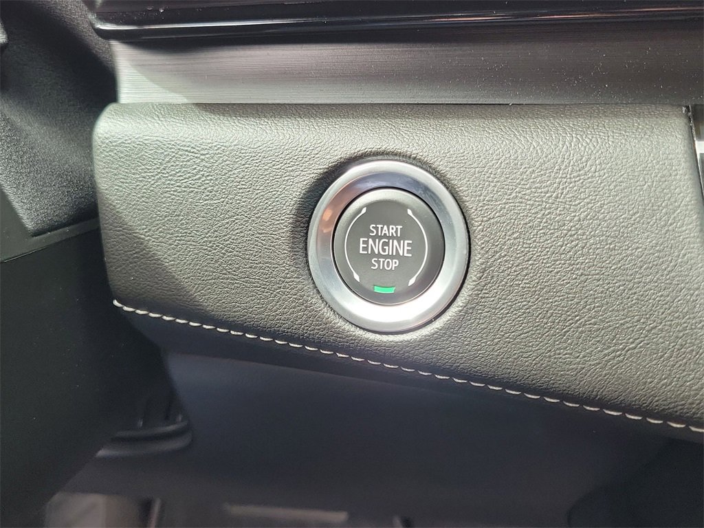 Certified 2024 Cadillac Escalade Premium Luxury w/ Performance Package image 16