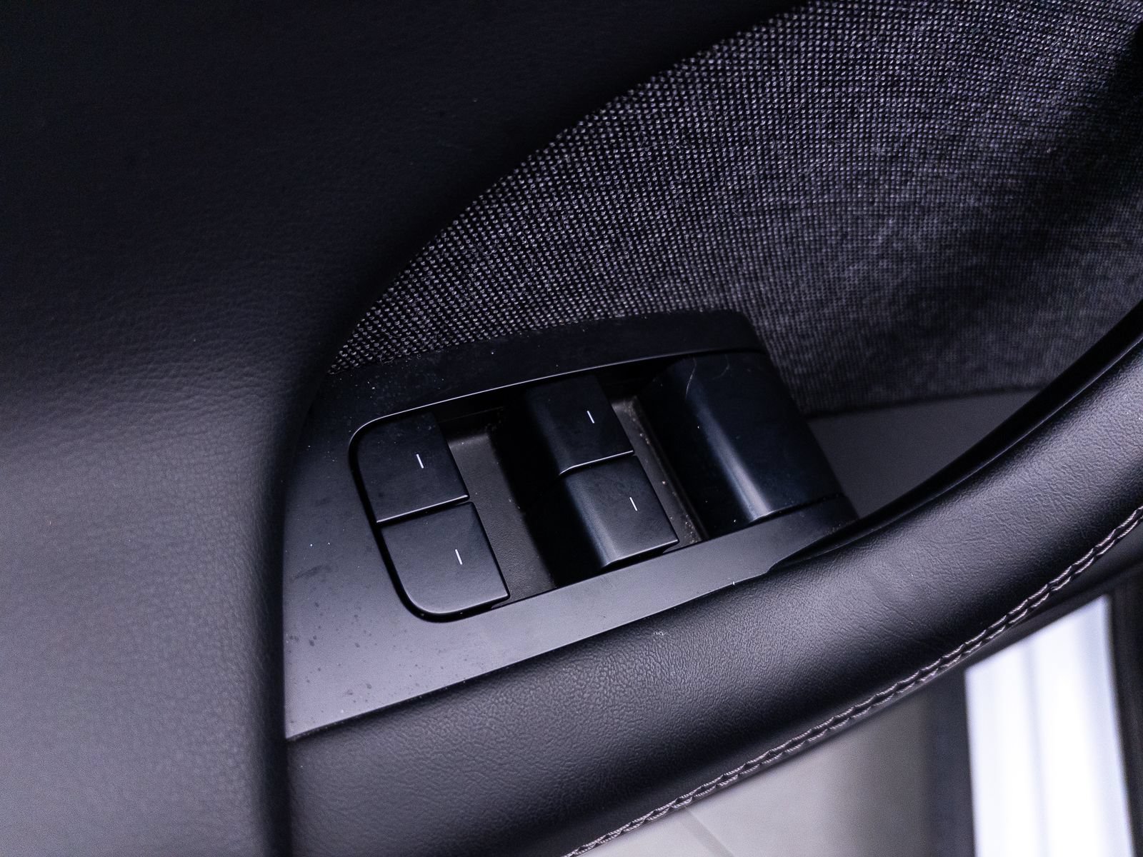 Used 2022 Tesla Model X AWD/4WD image 19