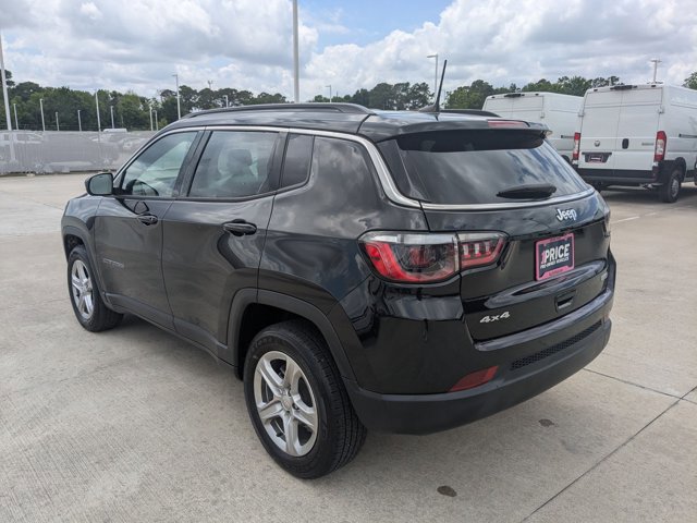 Used 2023 Jeep Compass Latitude AWD/4WD image 8
