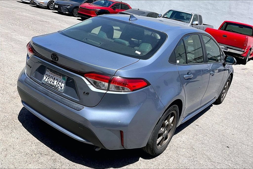 Used 2022 Toyota Corolla LE w/ Carpet Mat Package (TMS) FWD image 4