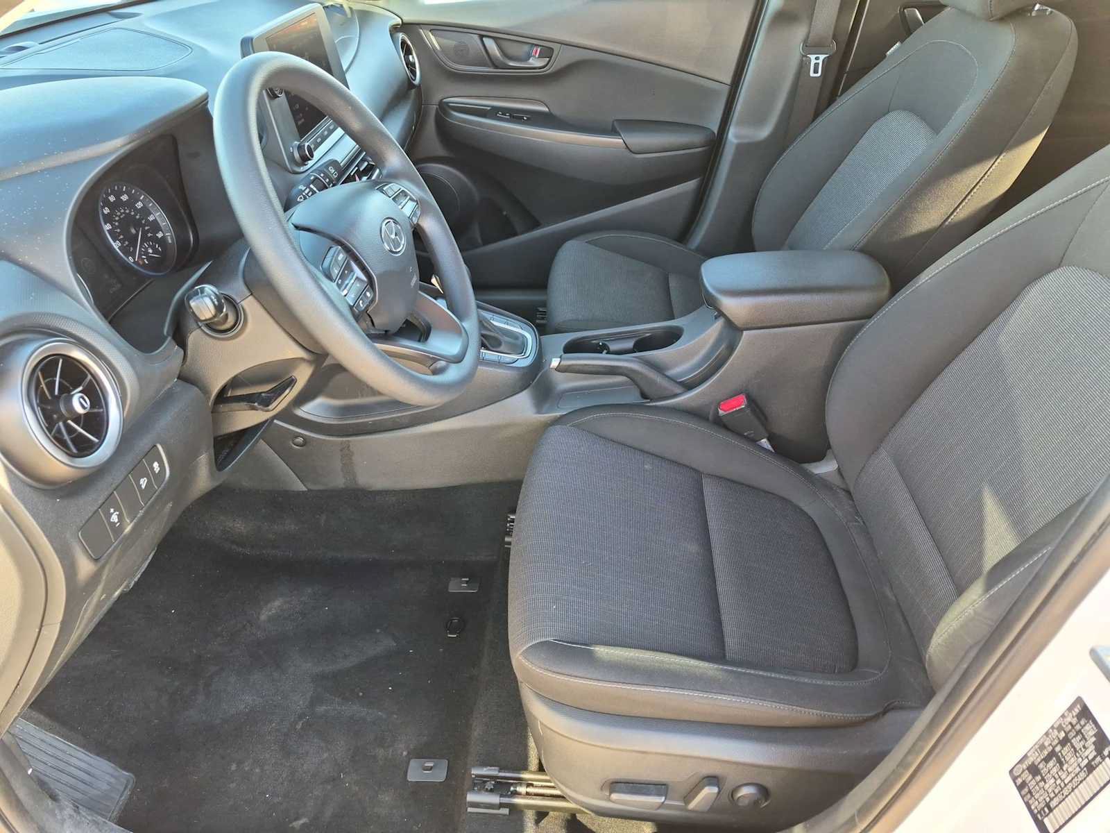 Used 2023 Hyundai Kona SEL AWD/4WD image 24