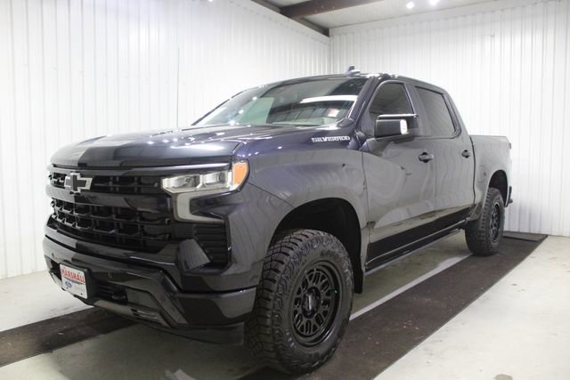 Used 2024 Chevrolet Silverado 1500 RST w/ Convenience Package II AWD/4WD image 3