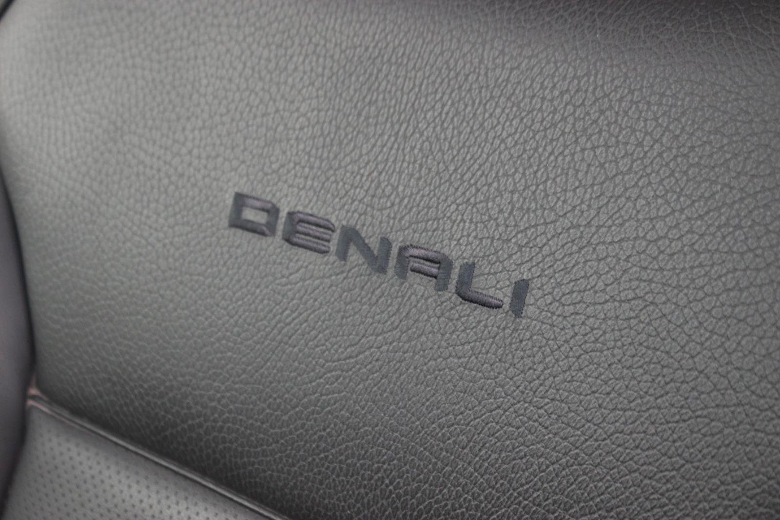 Used 2024 GMC Yukon XL Denali w/ Max Trailering Package image 19