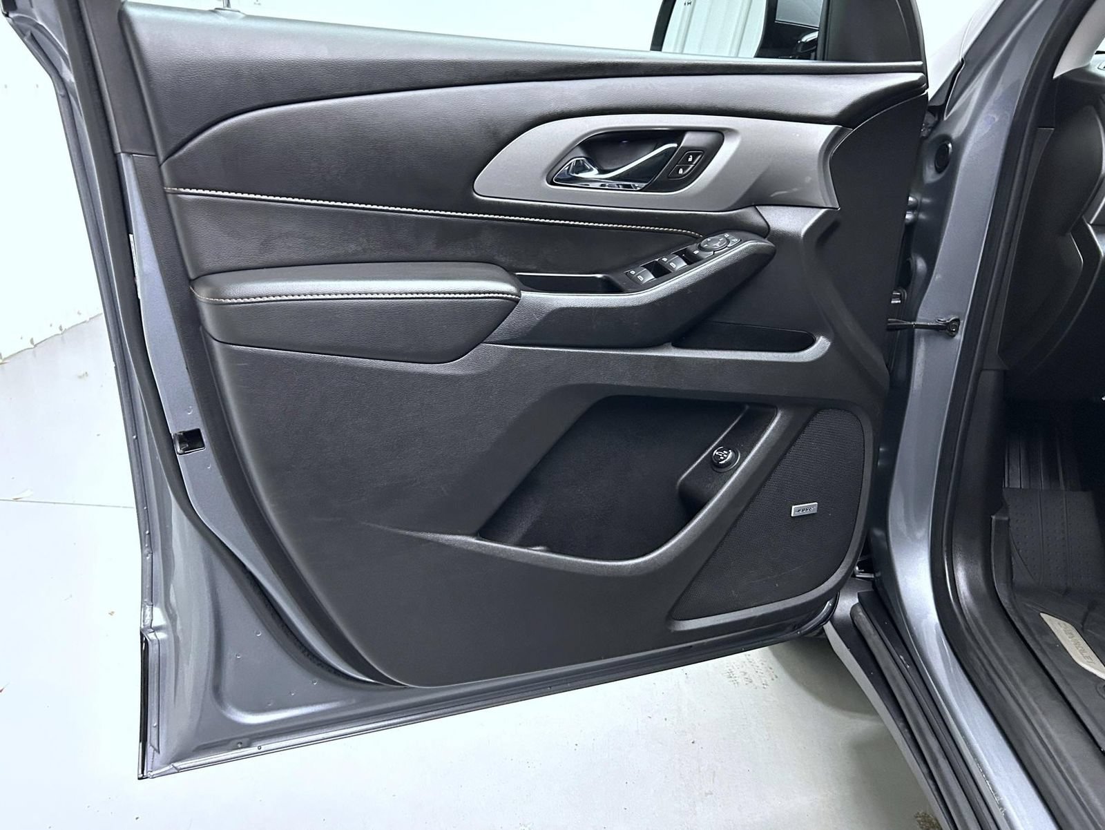 Used 2020 Chevrolet Traverse RS AWD/4WD image 9