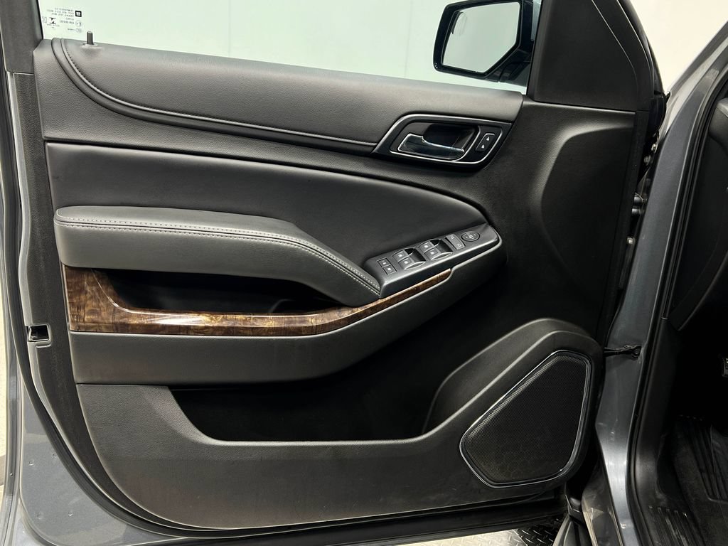 Used 2019 Chevrolet Tahoe LS AWD/4WD image 14