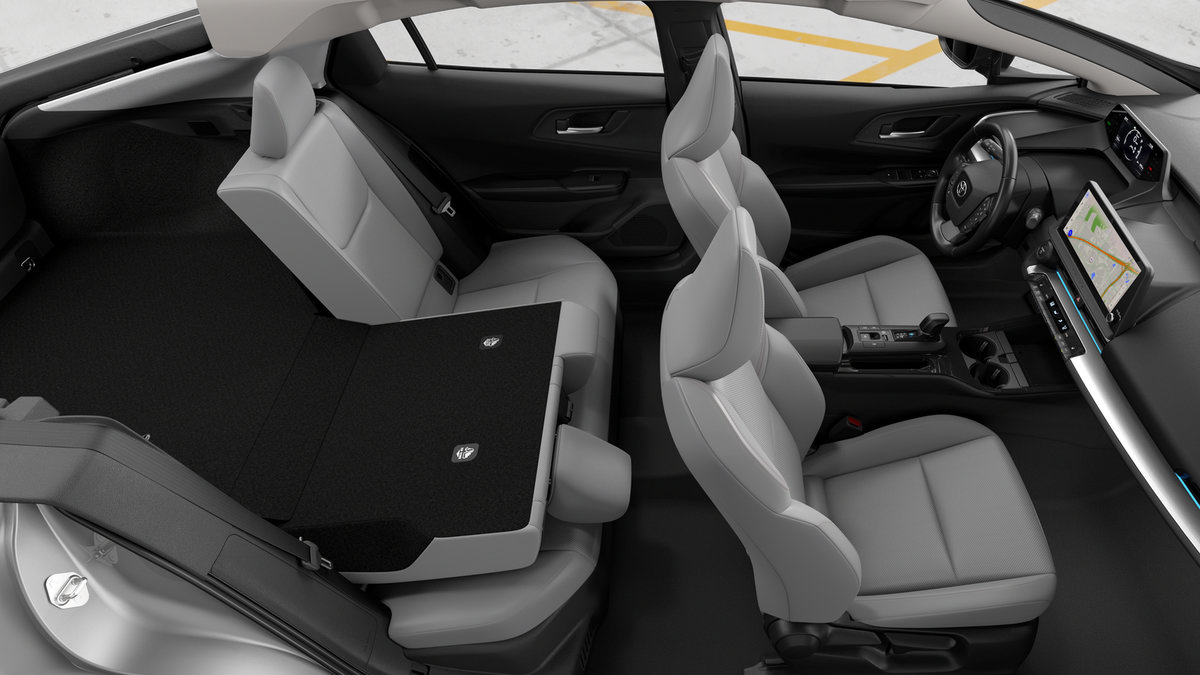New 2027 Toyota Prius FWD image 22