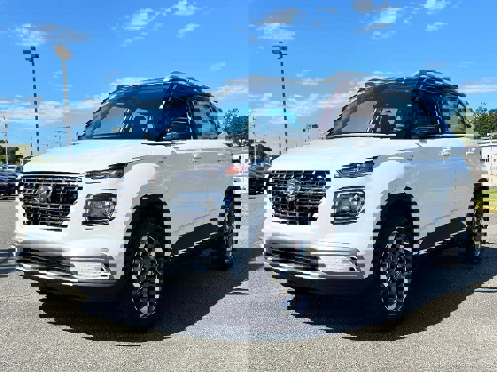 New 2026 Hyundai Venue SEL image 3