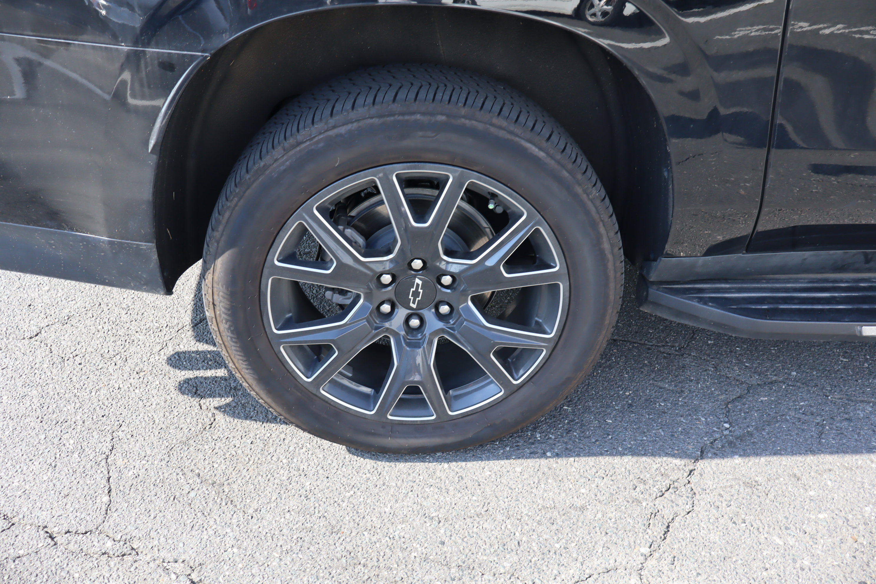 Certified 2024 Chevrolet Suburban Premier w/ Advanced Technology Package image 43