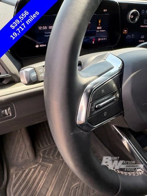 Used 2025 Chevrolet Traverse LT w/ Driver Confidence Package AWD/4WD image 14
