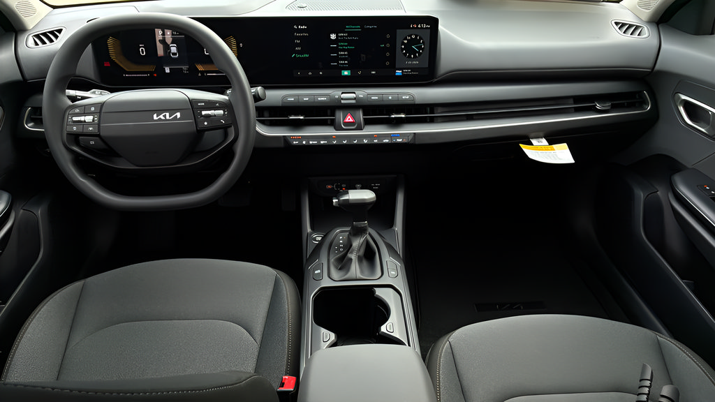 New 2026 Kia K4 FWD image 22
