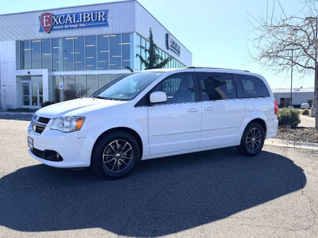 Used 2017 Dodge Grand Caravan SXT image 46