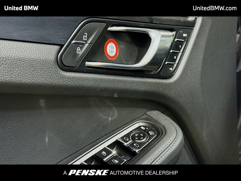 Used 2021 Porsche Macan GTS image 3