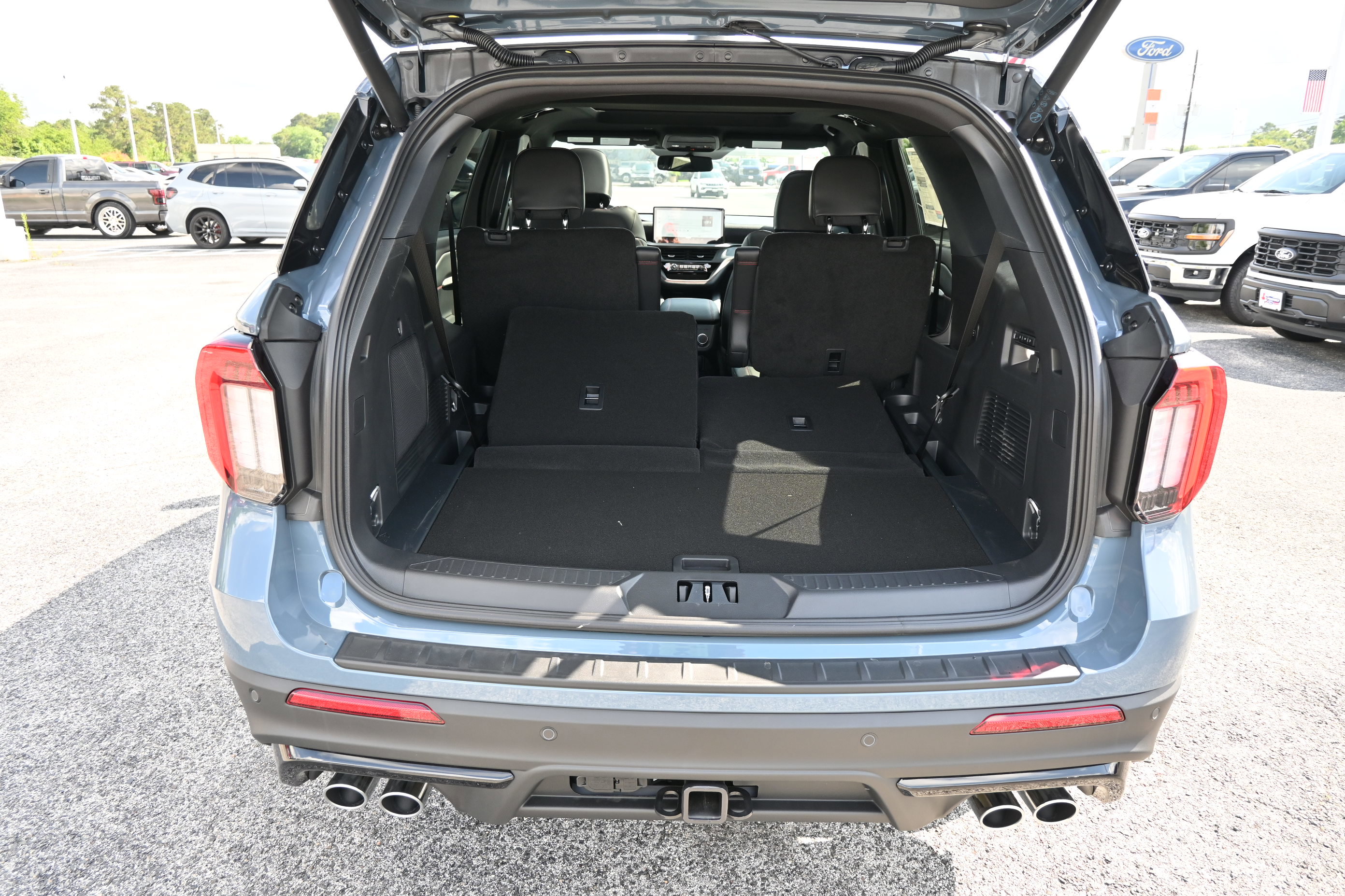 New 2026 Ford Explorer ST w/ Sun And Sound Package AWD/4WD image 6