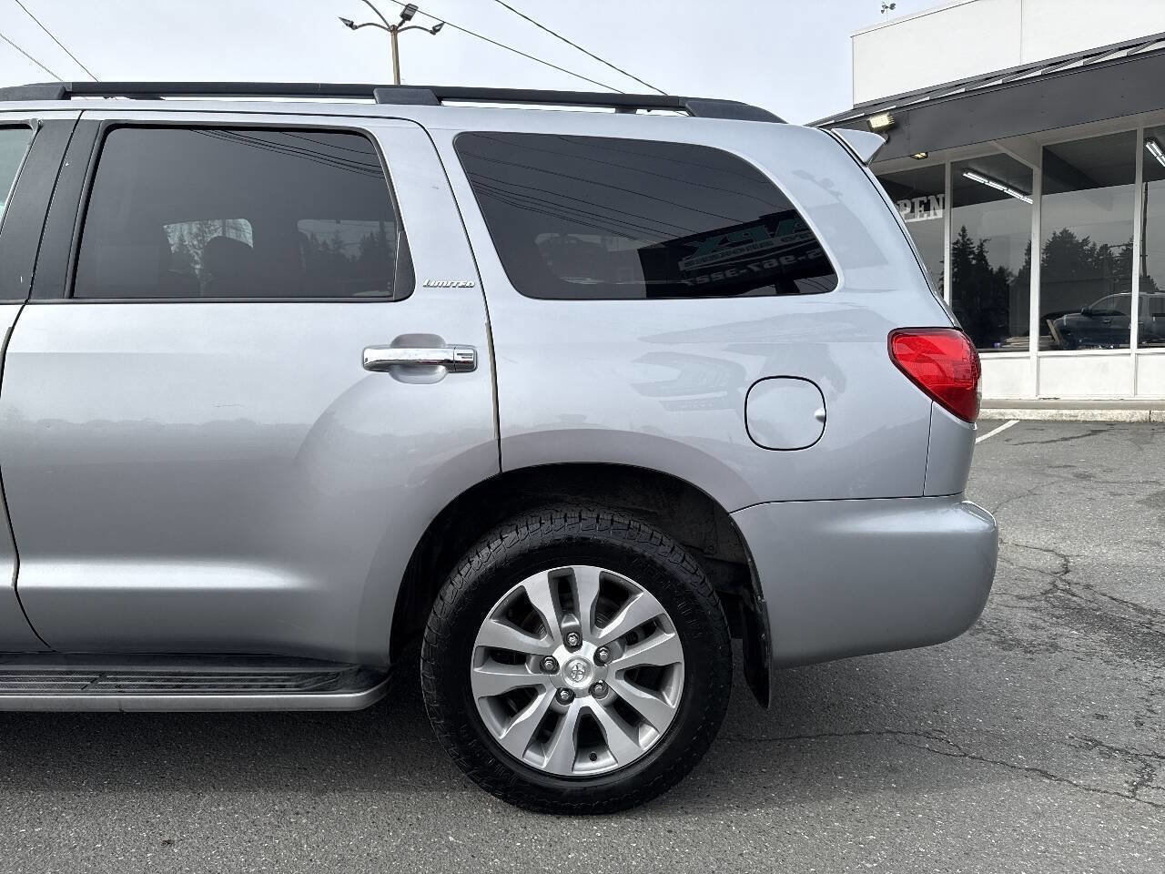 Used 2013 Toyota Sequoia Limited image 4
