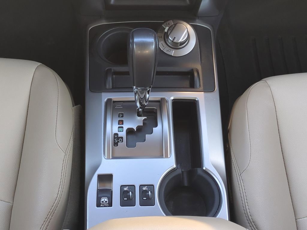 Used 2015 Toyota 4Runner SR5 Premium image 26