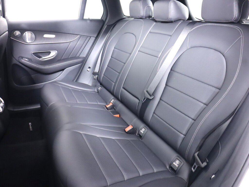 Used 2018 Mercedes-Benz GLC 300 4MATIC image 33