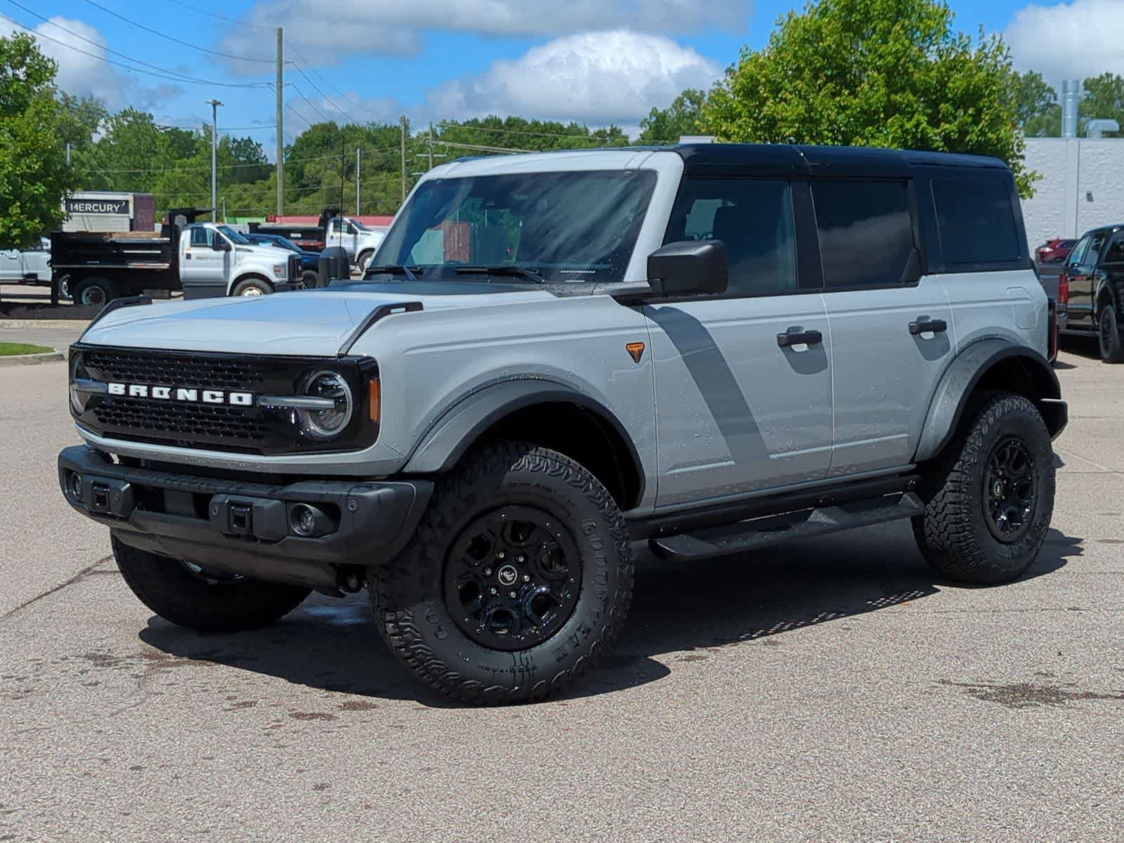 New 2026 Ford Bronco Badlands AWD/4WD image 1