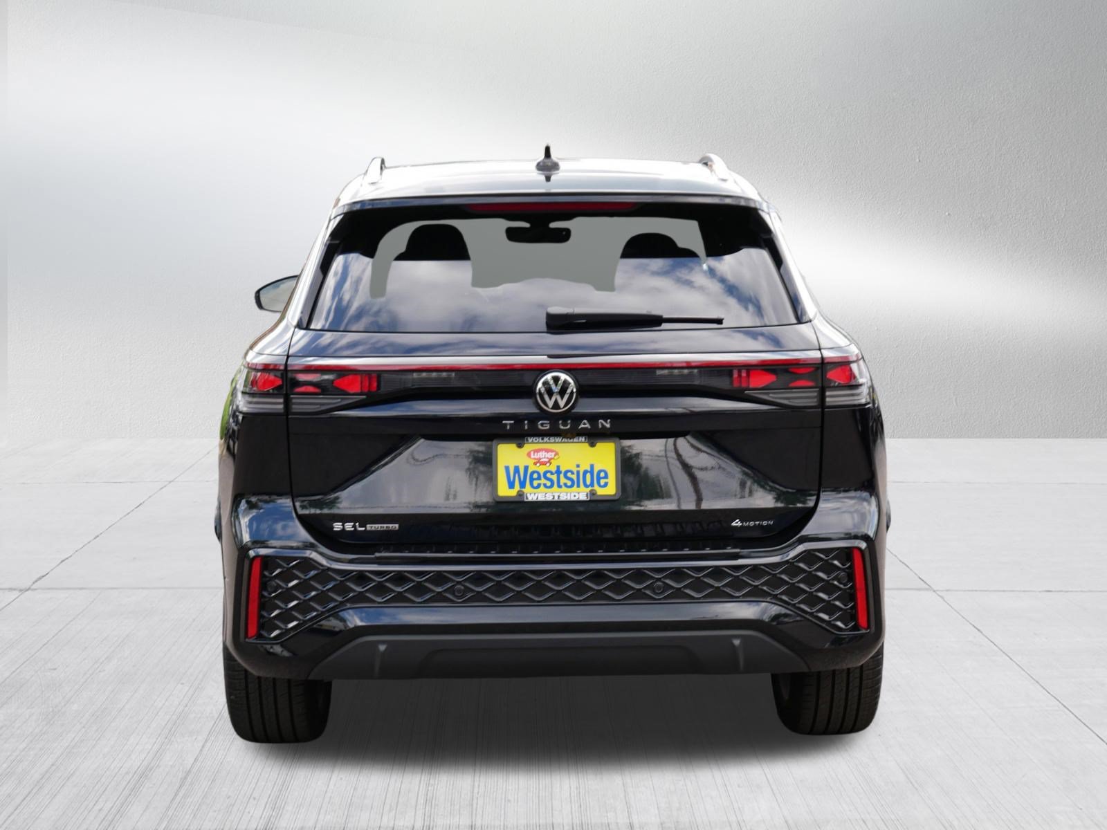 Certified 2026 Volkswagen Tiguan SEL R-Line AWD/4WD image 6
