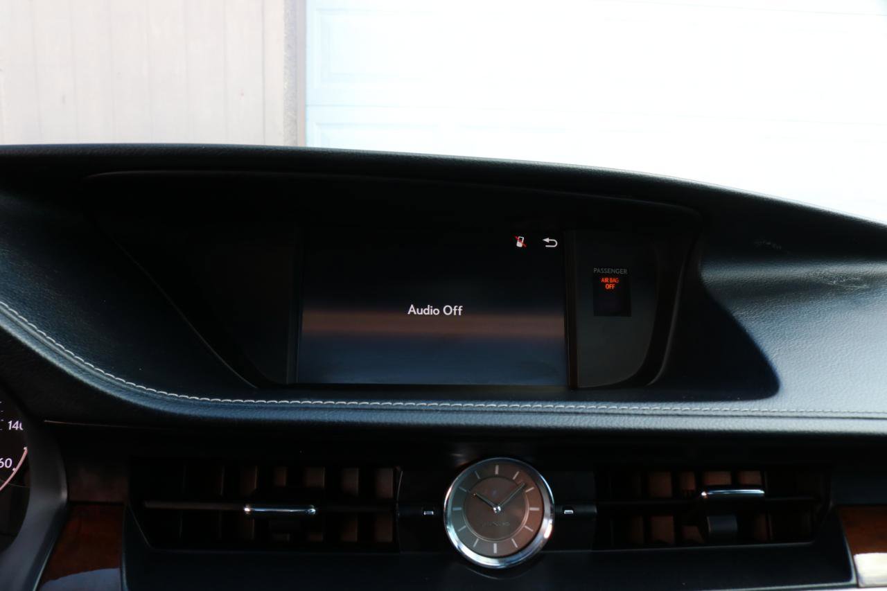 Used 2015 Lexus ES 350 w/ Premium Package FWD image 26