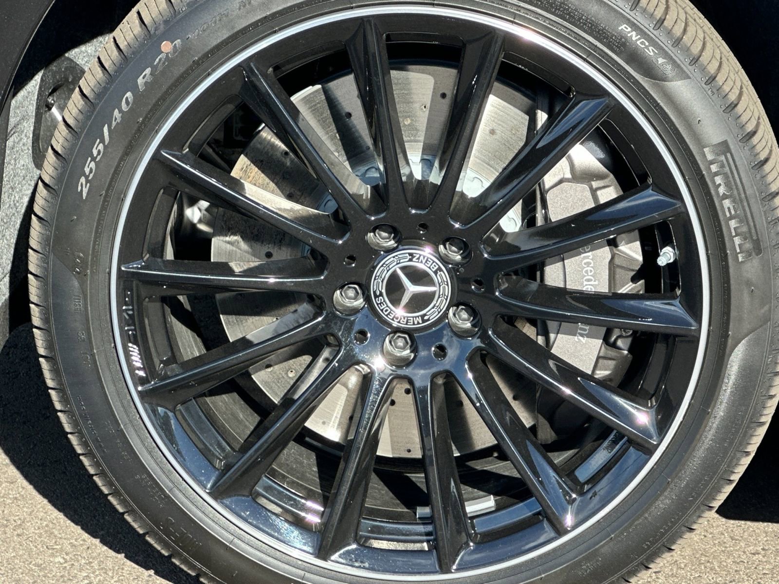 New 2026 Mercedes-Benz S 580 4MATIC Sedan image 32