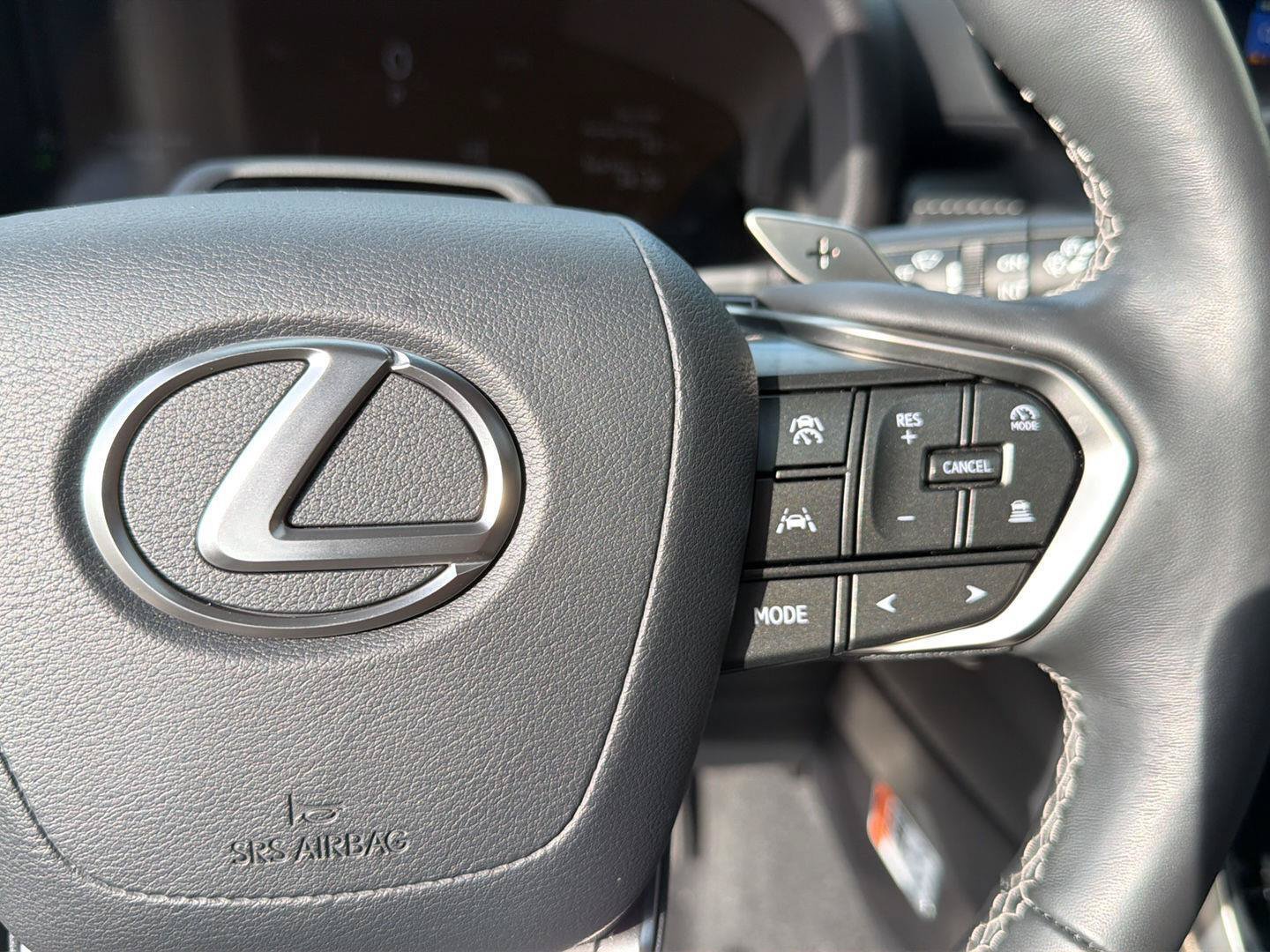 Certified 2025 Lexus LX 700h Overtrail AWD/4WD image 23