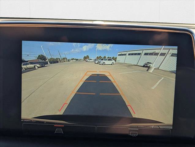Used 2023 GMC Yukon SLT image 13