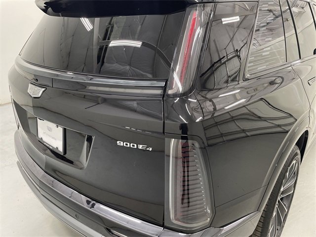 New 2026 Cadillac Vistiq Sport w/ LPO, Floor Liner Package image 16