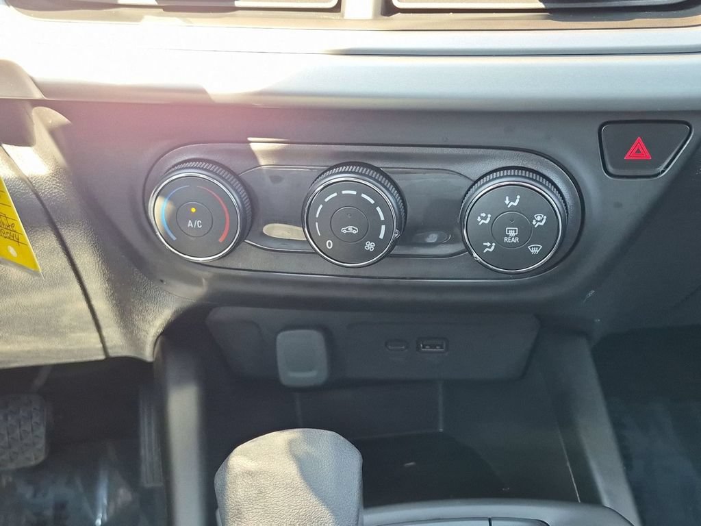 Used 2026 Chevrolet Trax LS FWD image 25